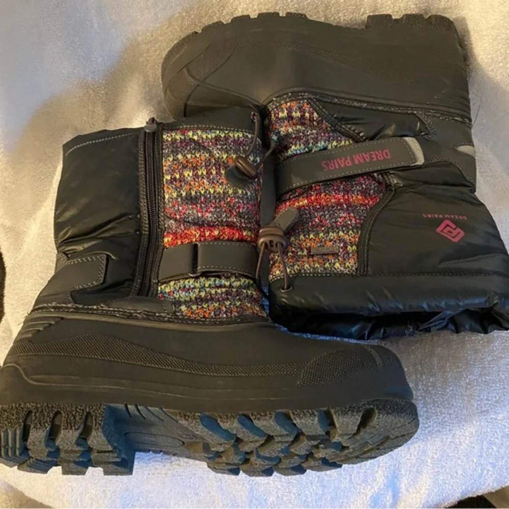 Dream Pairs Boots Size‎ 4  Boys Girls Black Multi Color Slip On